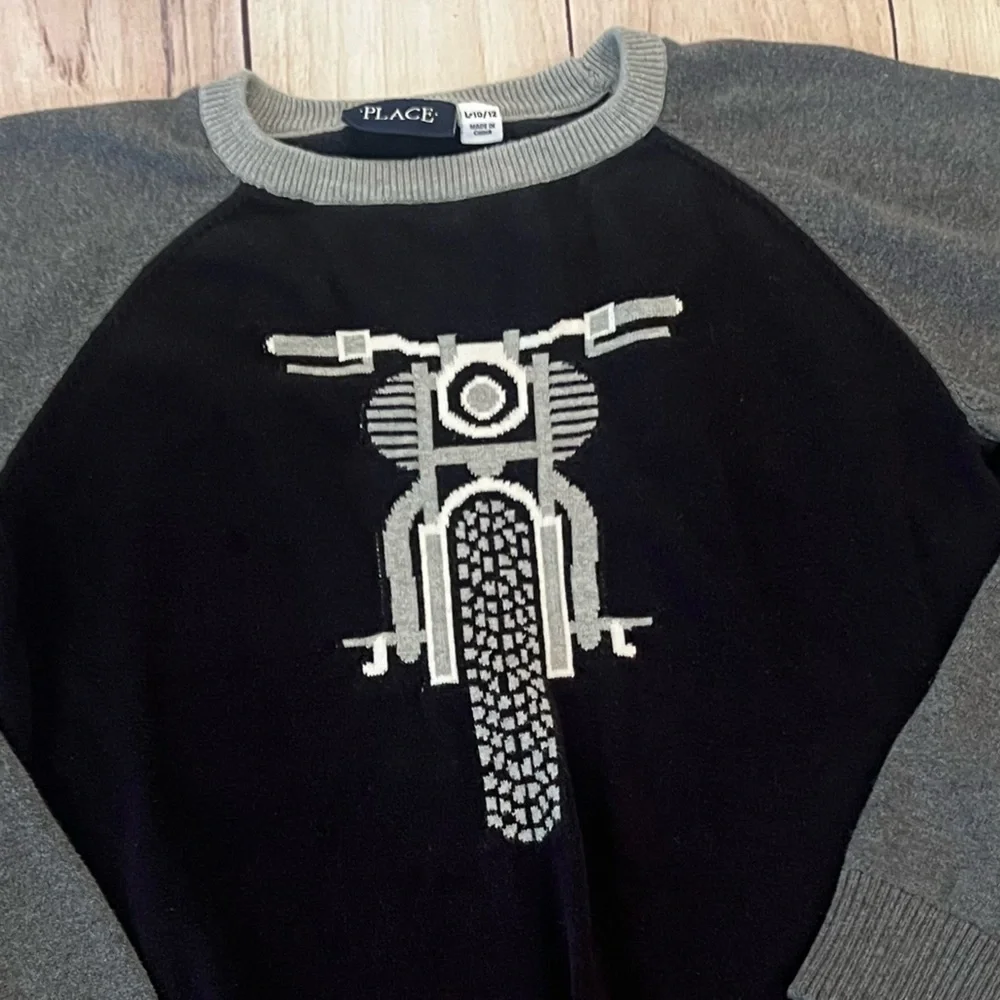 PLACE boys Black and Gray Motorcycle Sweater/size L(10-12)